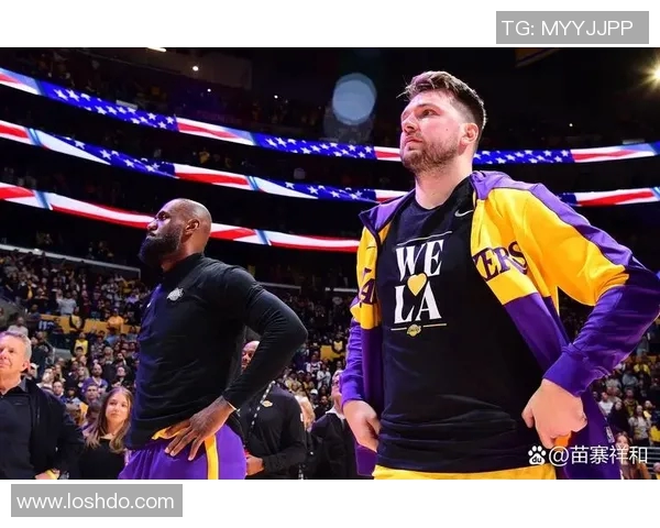 雄鹿与湖人历史交锋比分回顾及精彩瞬间分析